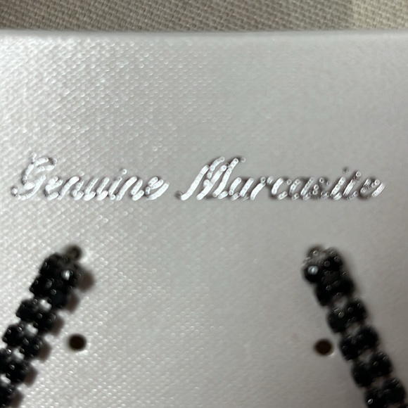 New genuine marcasite & sterling silver dangling earrings - Picture 4 of 7